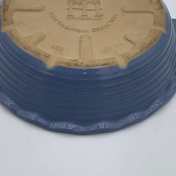 Pampered Chef Family Heritage Blue and Tan Stoneware Pie Dish county blue - Picture 3 of 12